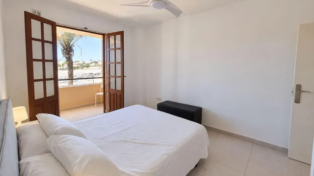 Apartamento con Licencia turistica en primera linea del mar, La Zenia — 15