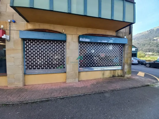 LOCAL COMERCIAL EN ALQUILER EN EL CENTRO DE LIMPIAS — 10