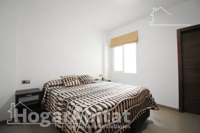 ¡HOGAR DE LUJO! MUY AMPLIO, BONITO Y LUMINOSO, TODO AMUEBLADO — 16