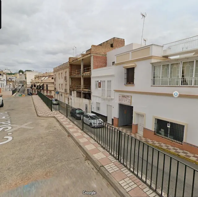 Promoción de 4 Viviendas de obra nueva en Alcalá del Rio - foto 2