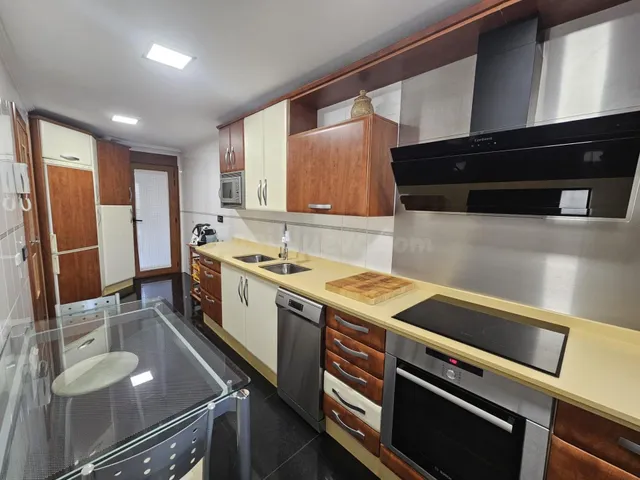 Chalet adosado reformado con altas calidades, trastero y gar