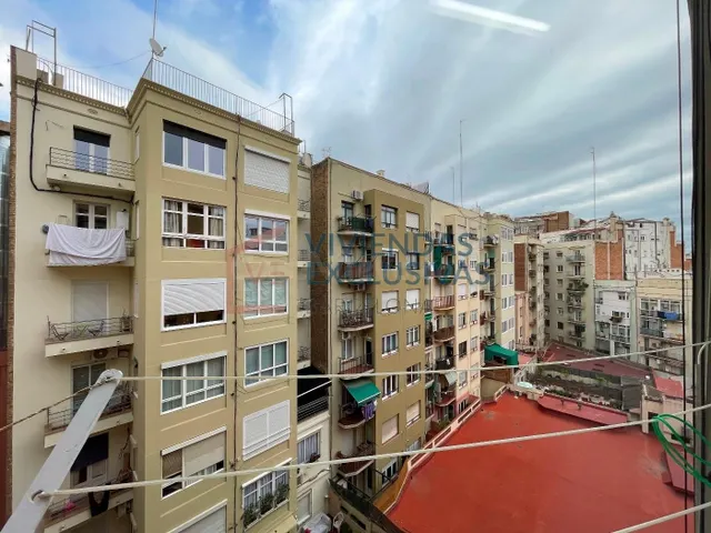 ALQUILER TEMPORAL EN CALLE VILADOMAT- JOSEP TARRADELLAS - foto 5