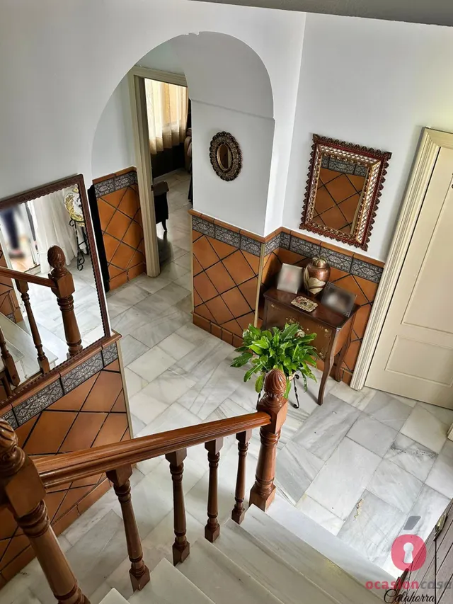 GRAN CASA JUNTO AL AYUNTAMIENTO DE ALMODÓVAR DEL RÍO - VISTAS AL CASTILLO — 11