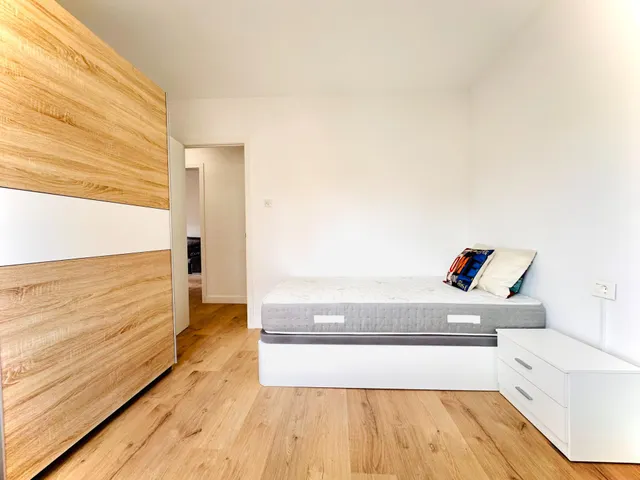 Habitación 4 habitaciones 101m² en alquiler - Alcampo — 32