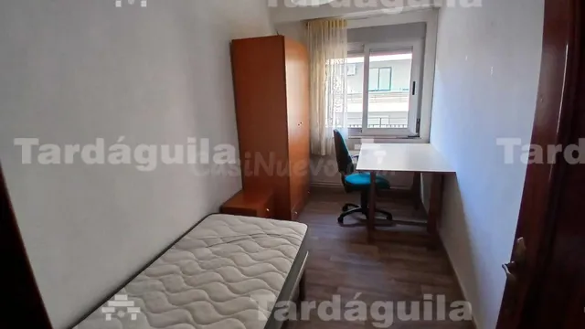 Alquiler de piso ESTUDIANTES en Avda. Portugal - foto 5