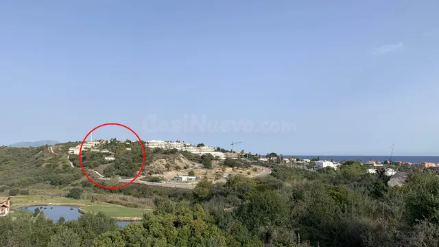 Terreno con vistas al golf en Estepona para construir - foto 2