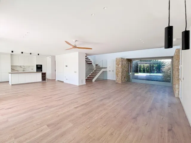 Cala Blanca · Arquitectura, diseño y una nueva forma de vivir Sitges — 8