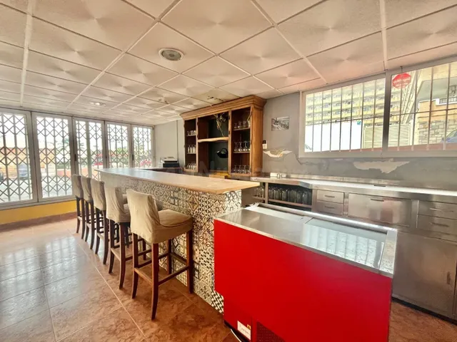 Local comercial 300m² en venta - Cabo cervera — 3