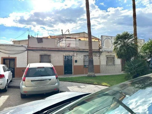 Se vende casa independiente OKUPADA en Carretera Huelva-Isla - foto 2