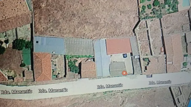 Oportunidad de Parcelade 400m2 con edificaciones y garajes e - foto 2