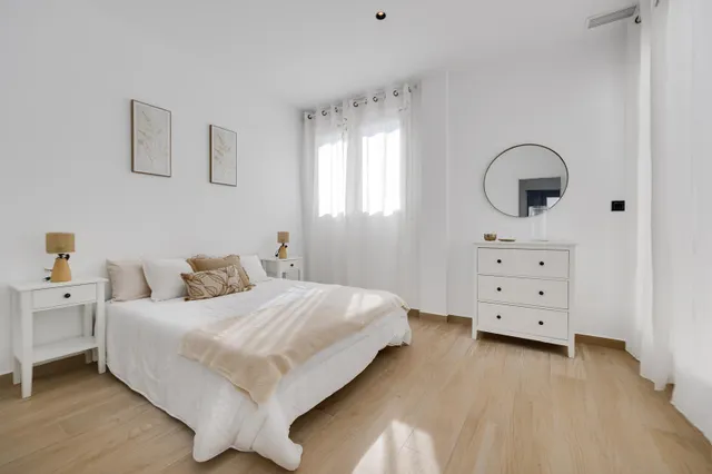 Villa moderna de 3 dormitorios con piscina privada en Aguas Nuevas, Torrevieja — 38