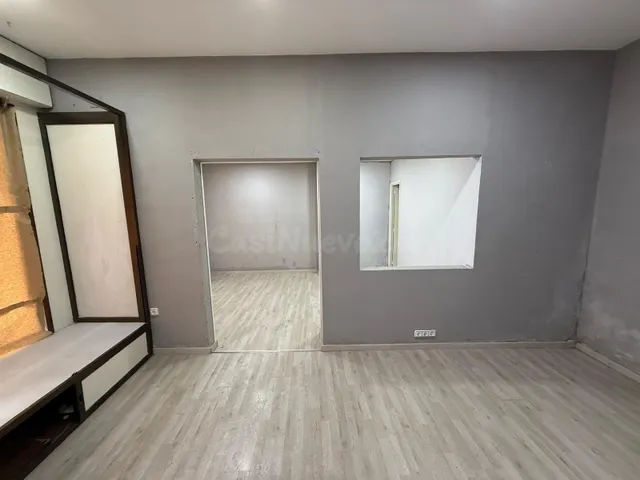 ¡OPORTUNIDAD ÚNICA! Local Comercial en el Corazón de Sama de - foto 4
