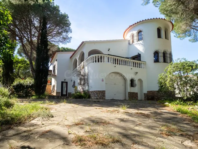 Casa con gran parcela, apartamento independiente y entorno n - foto 2