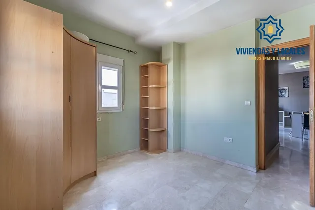 Piso de 2 dormitorios en Atarfe. — 11