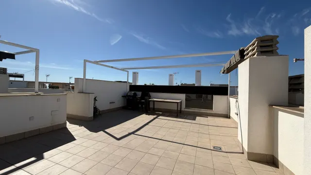 Ático 2 habitaciones 61m² en venta - Zona Pueblo — 24
