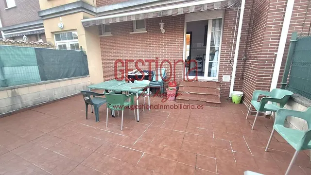 AMPLIO BAJO DE 3 habitaciones, CON TERRAZA JARDÍN A ESCASOS METROS DE LA PLAYA. ORIÑON — 43