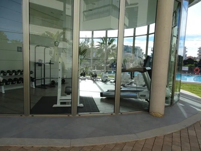 LUJOSO ÁTICO CON ESPECTACULAR TERRAZA EN VILLA MARTÍN GOLF — 41