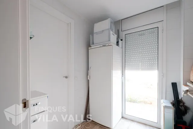 Chalet con piscina y 6 habitaciones en Can Regasol — 28