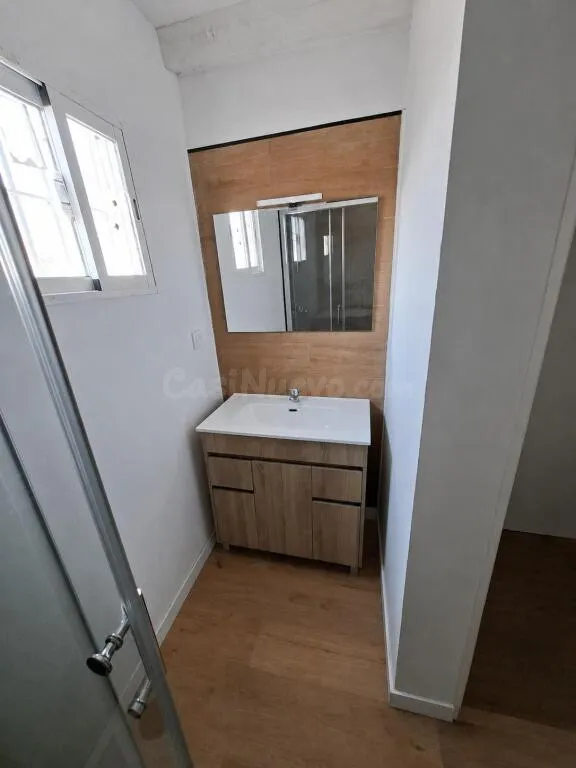 Estudio completamente reformado en el corazón de Sevilla!!! — 6
