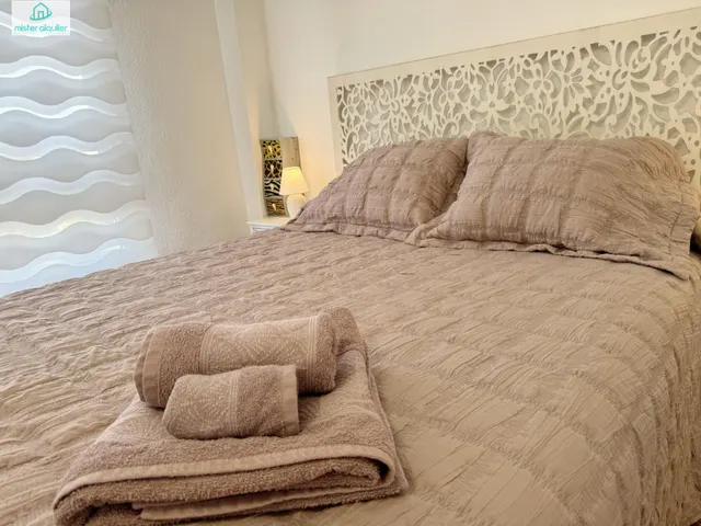 Apartamento 3 habitaciones 92m² en alquiler - 1a linea — 20