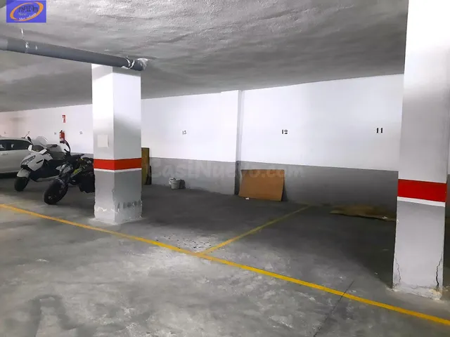 LOTE DE DOS PLAZAS DE GARAJE CONTIGUAS EN AV. DEL SUR - foto 2