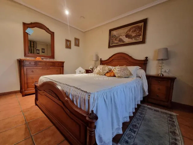 SE VENDE VILLA DE LUJO EN HONDON DE LOS FRAILES — 22