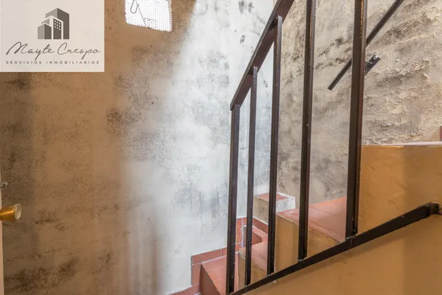 BONITA CASA PARA REFORMAR — 22