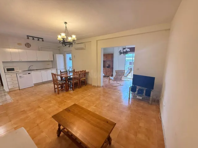 Apartamento de 2 dormitorios de alquiler en La Mata Torrevie - foto 3