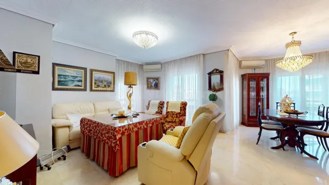 IMPRESIONANTE VIVIENDA EXTERIOR EN PLENA PLAZA DE COSTASOL - foto 4