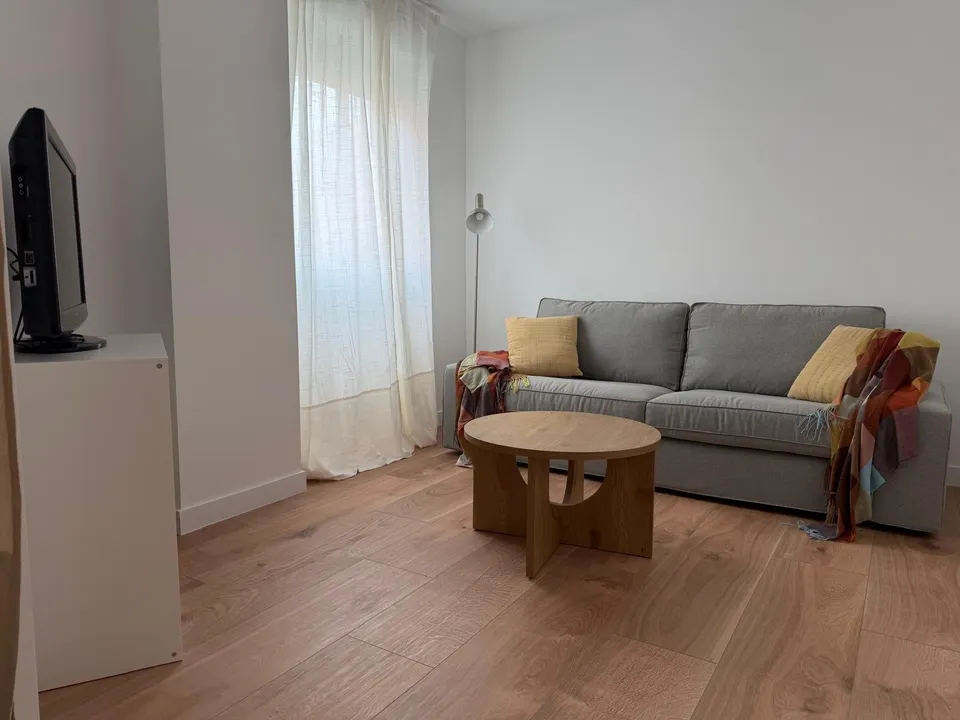 Se alquila habitación a estudiantes