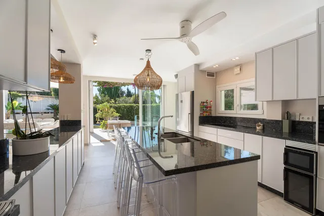 Chalet 6 habitaciones 342m² en venta - Marbella — 6