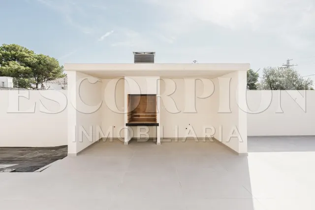Fantástico chalet nuevo a estrenar en venta en Urbanización La Sima — 5