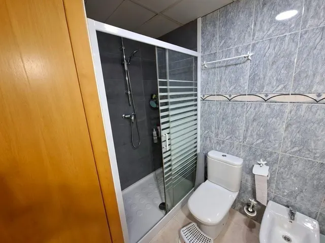 Apartamento en venta en Els Muntells con terraza, parking y piscina comunitaria — 10