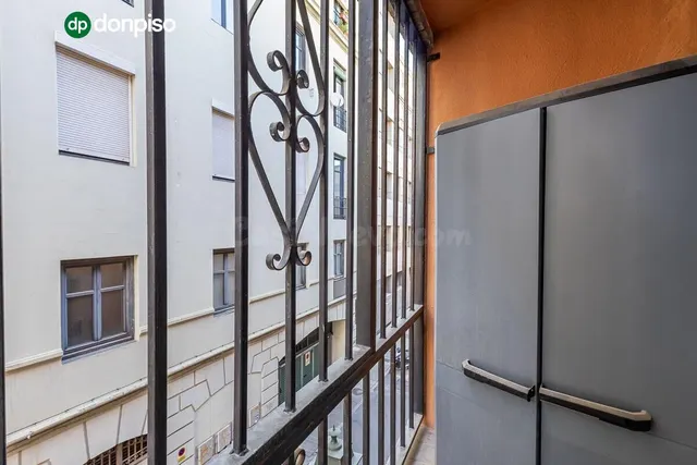 PISO JUNTO A GRAN VÍA — 3