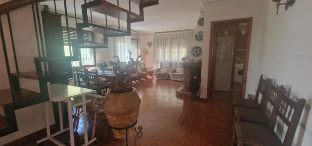 Chalet en Urbanización Monte Cristina — 26