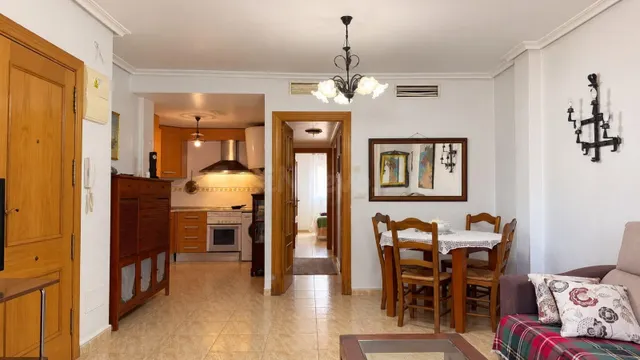 Oportunidad Única: Vivienda a Pasos de la Playa y del Centro - foto 5