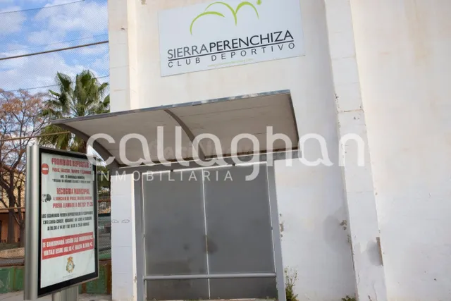 Parcela de 1.240 m2 ubicada en la urbanización “Sierra Peren - foto 5