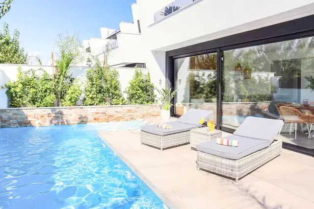 Villa de 3 dormitorios y 3 baños en santiago de la rivera (san pedro del pinatar) — 17