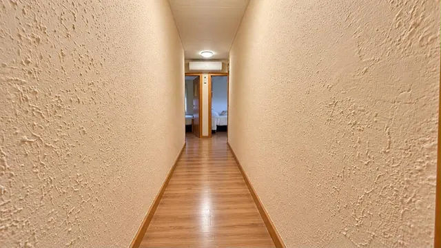 Casa con jardín y piscina en la pera – vivienda y negocio en un mismo lugar — 8