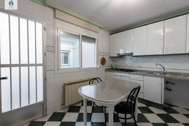 Venta de casa en La Zubia para entrar a vivir — 12