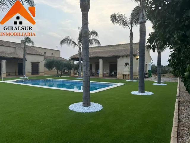 CHALET EN VENTA EN URBANIZACION CAMPOSOL - foto 2