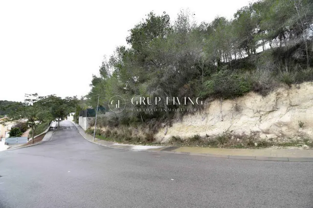 PARCELA EN CAN PERE LA PLANA — 8