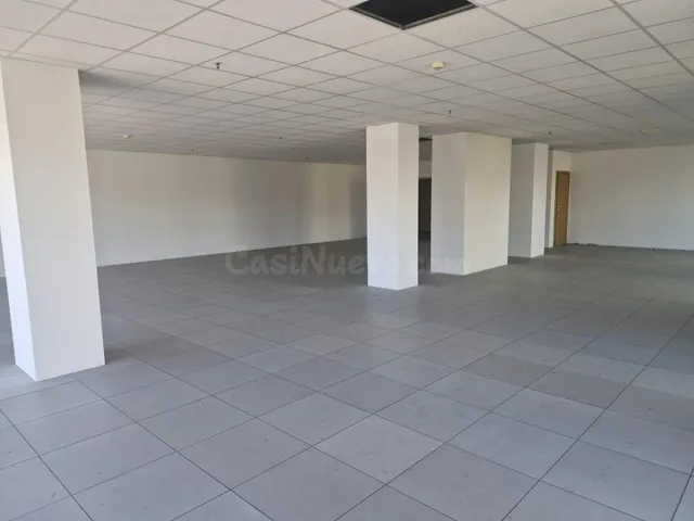Oportunidad Única: Oficina en Venta en La Rosaleda, Ponferra - foto 5