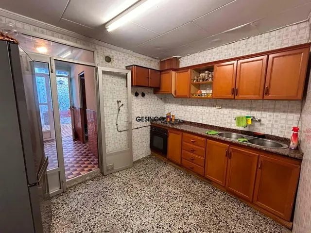 Casa de pueblo con patio y terraza en Rotglà i Corberà — 3