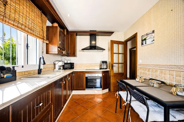 Chalet ideal para vivir todo el año, en la entrada de Chiclana. — 29