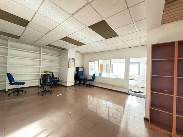 LOCAL COMERCIAL ZONA PLAZA DEL CABALLO — 3