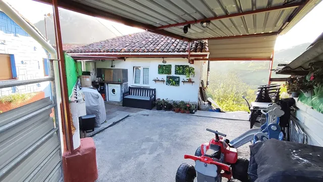 Casa reformada con terraza, finca de 750 m2 y cuadra, con vistas al Aramo — Morcín — 17