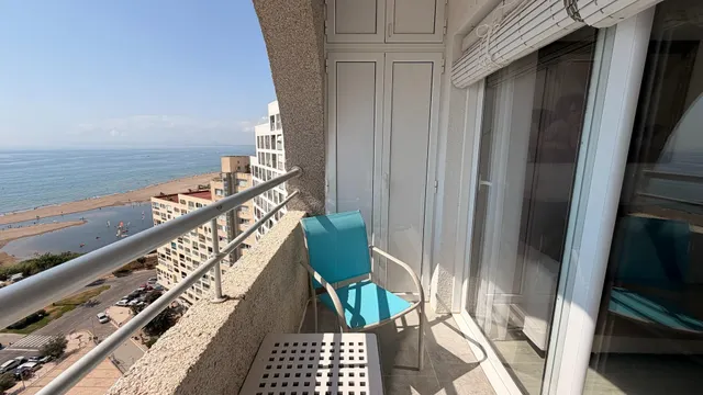 .ESTUDIO CON VISTAS AL MAR EN EMPURIABRAVA — 20