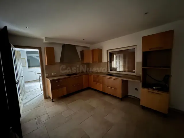 Amplia casa con piscina cubierta en Olivella – Zona Can Suri - foto 5
