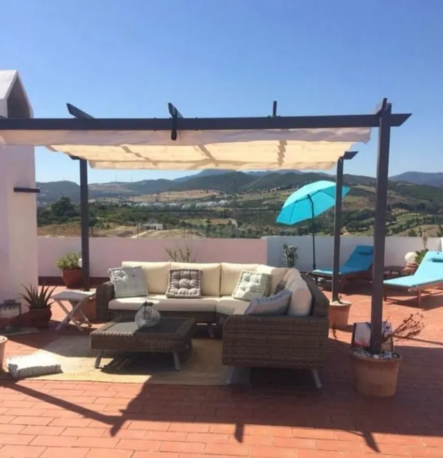 Ático renovado con solárium y vistas al golf – Estepona Golf - foto 3